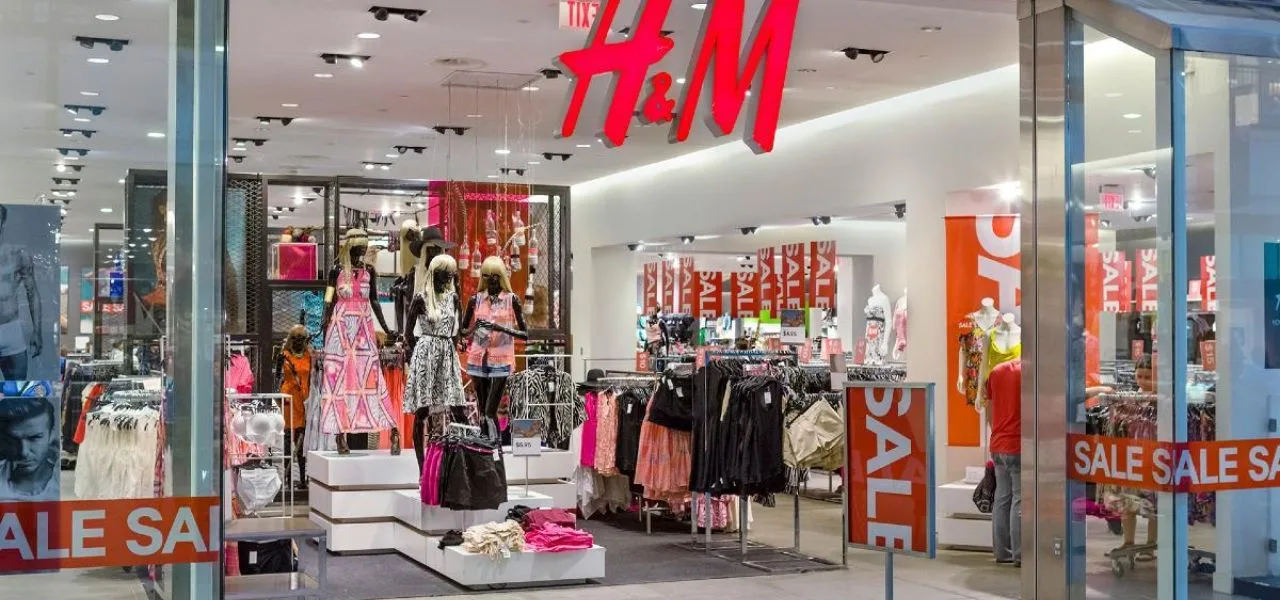 La parte social reclama más información y rechaza el plan de vacantes en la tercera reunión del ERE en H&M