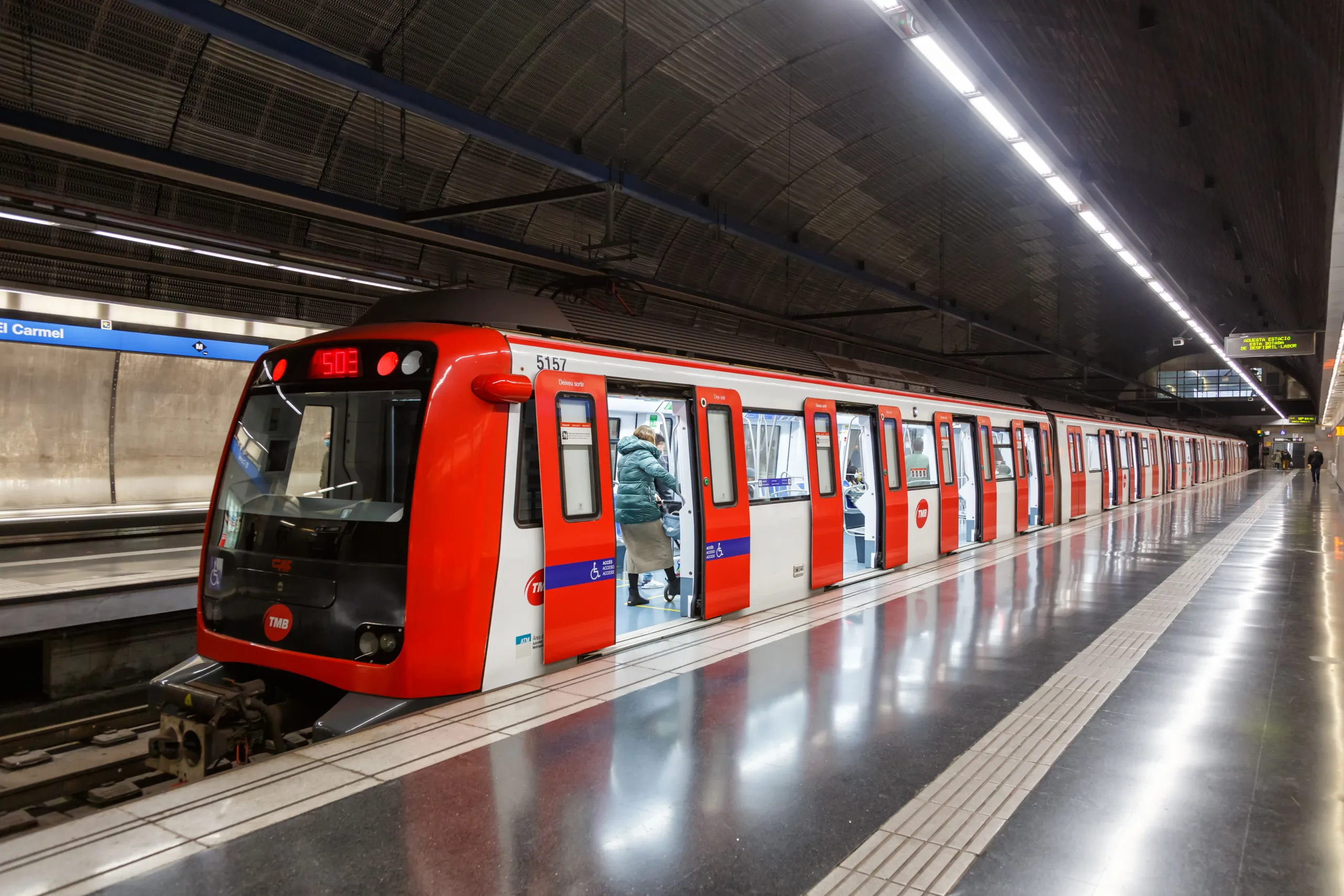 Las continuas agresiones a vigilantes de seguridad en metro de Barcelona deben resolverse desde un acuerdo global