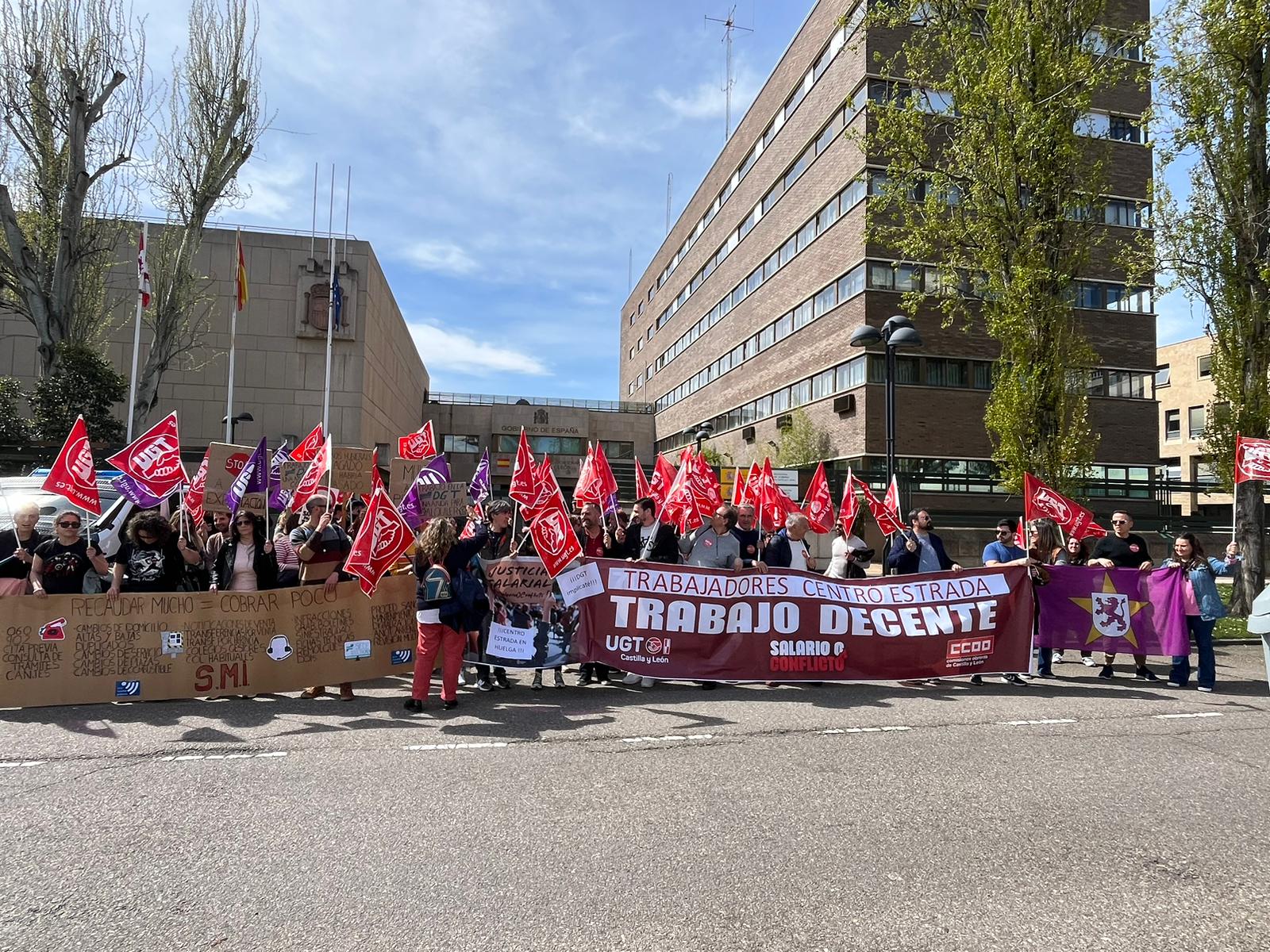 Los trabajadores del Centro Estrada convocan una huelga indefinida ante la falta de avances en la negociación del convenio